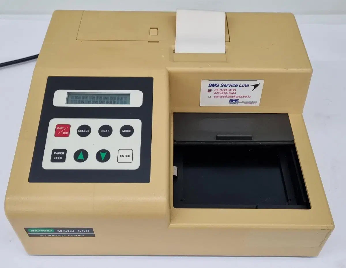 BIO-RAD Model 550 Microplate Reader