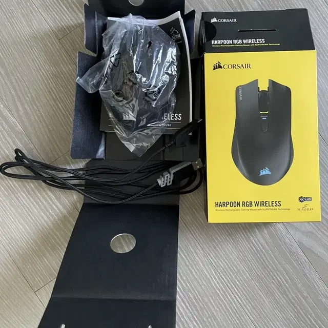 커세어 CORSAIR HARPOON RGB 무선 블루투스 마우스 판매해요