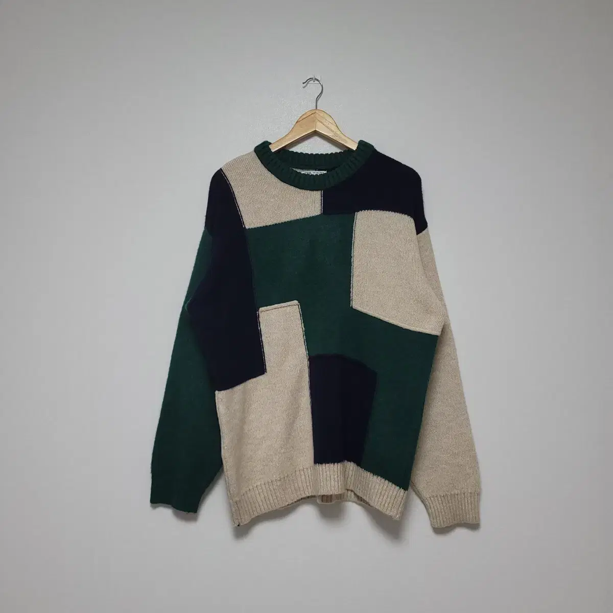 (100) ZARA Zara Color Block Knit