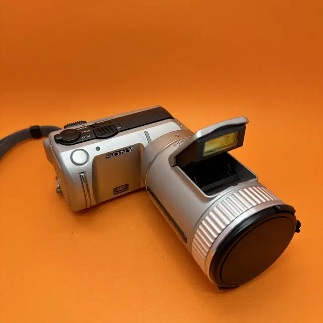 소니 빈티지카메라 Sony cyber shot DSC F505