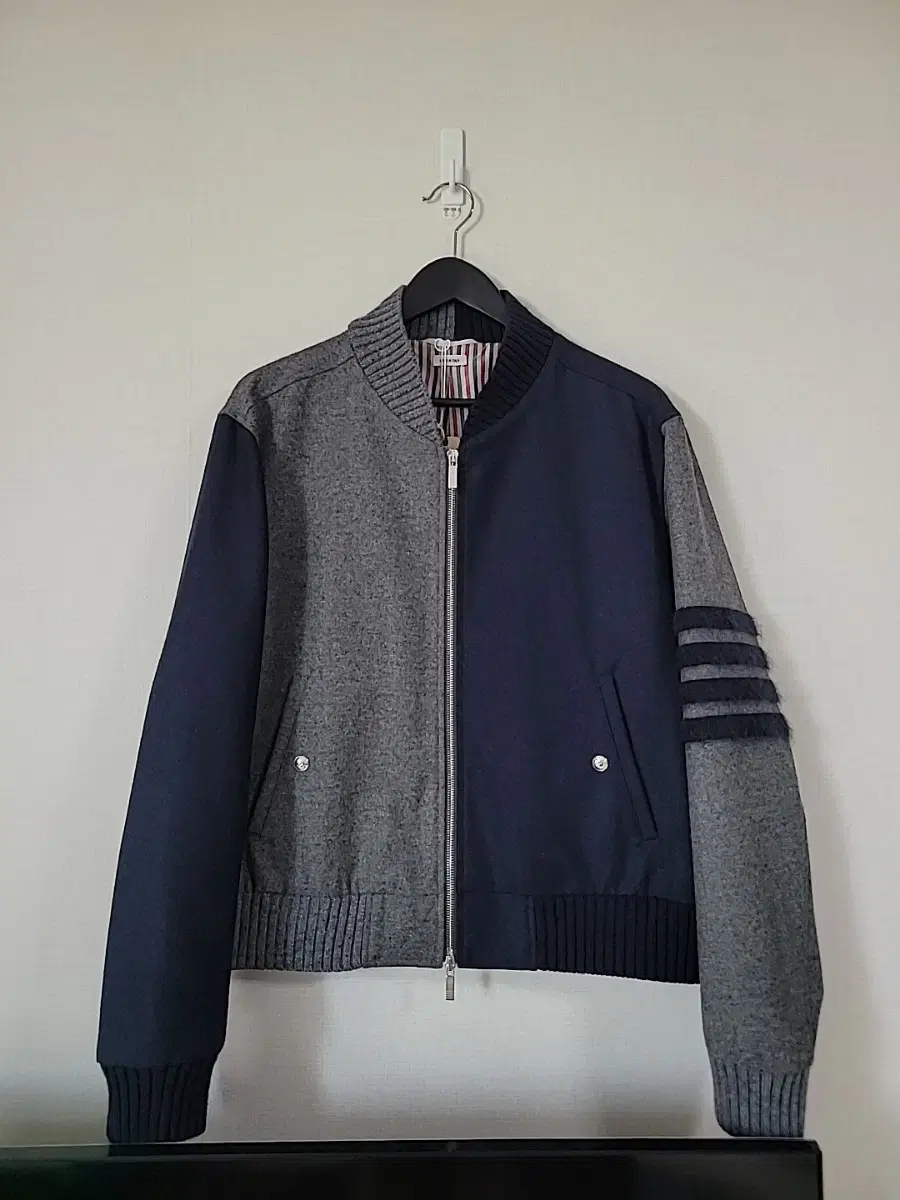 (Rare and expensive) Thom Browne three-dimensional diagonal armband wool bloom jacket