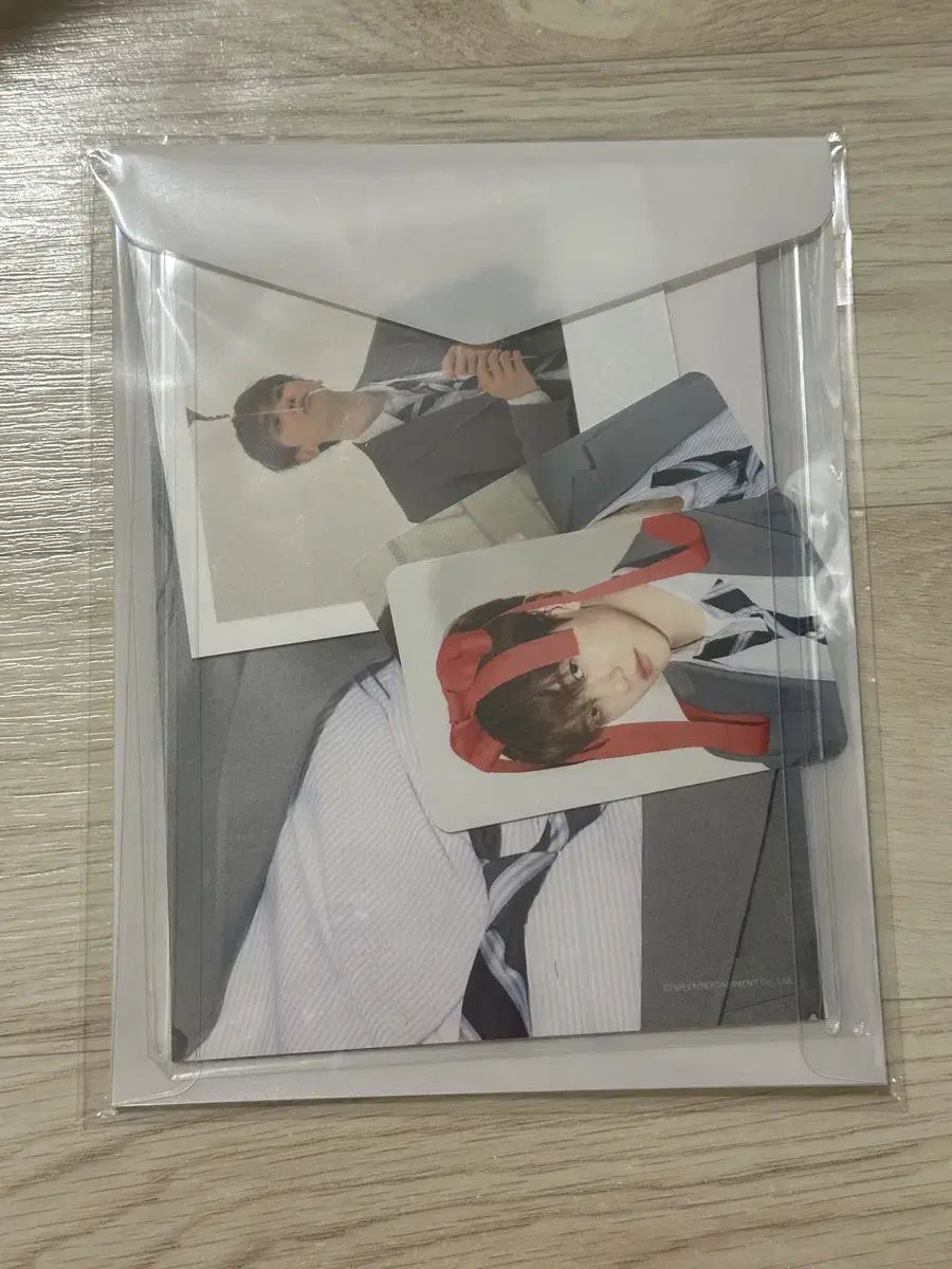 Baekhyun 2024 season's greetings Photopack unsealed