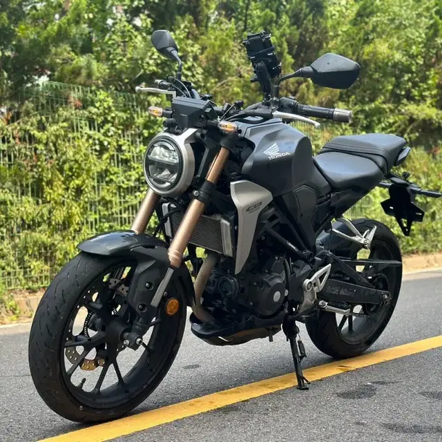 혼다 cb300r 20년식 판매합니다