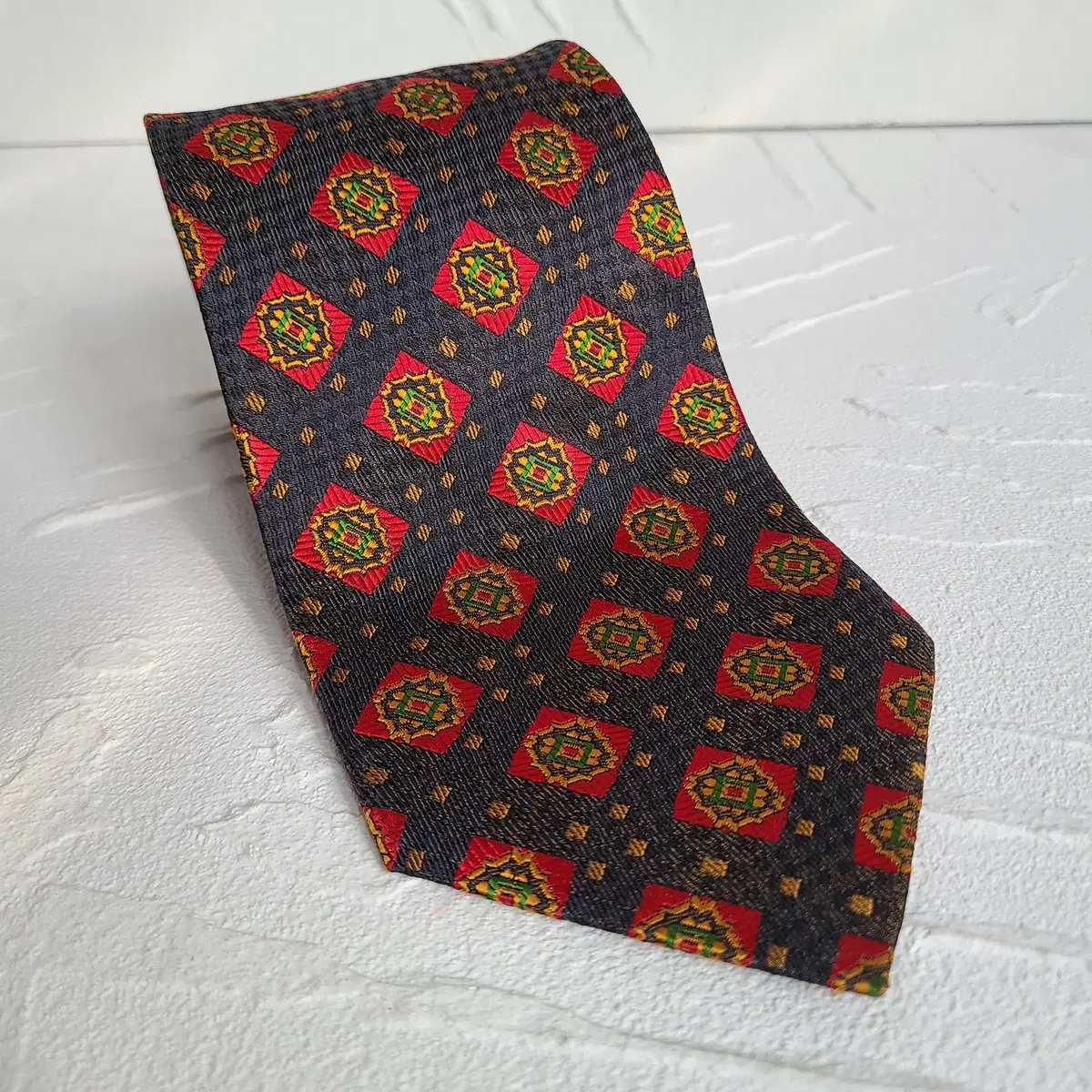 Yves Saint Laurent Genuine Luxury Necktie 9.5cm Grade B A15620