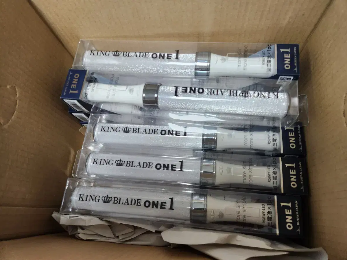 KINGBLADE ONE 1 / LEW 15 colors lightstick / KINGBLADE ONE sealed NEW