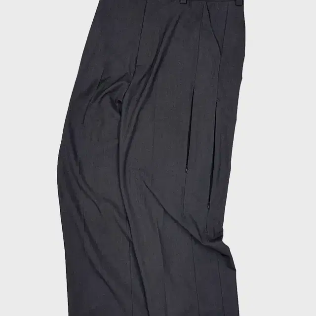 논노드  Flexible side slacks pants