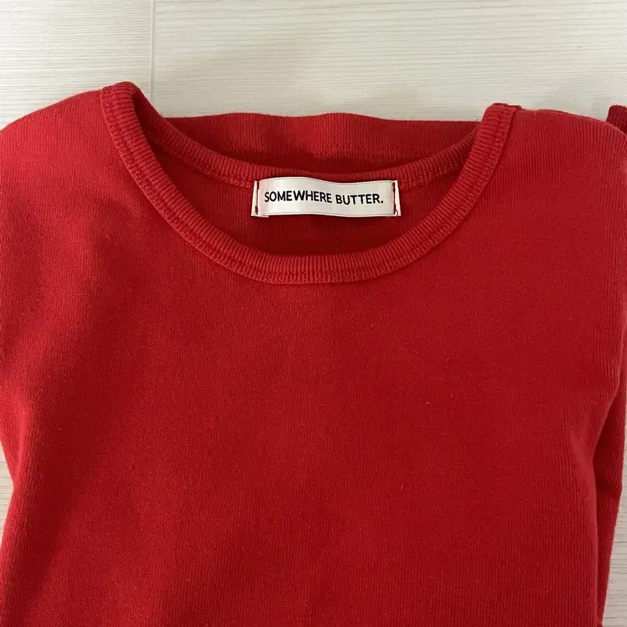 썸웨어버터 essential clean top red (2사이즈)