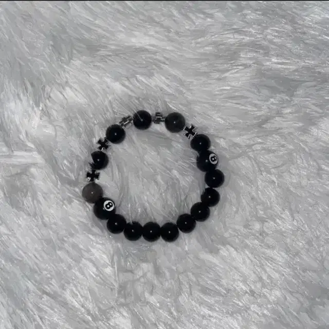 8ball bracelet