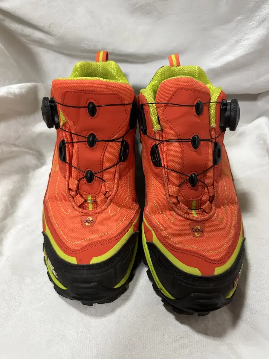 Women's trekking shoes size 235