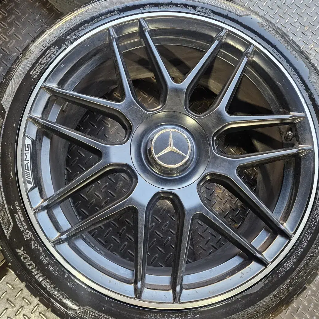 20인치 벤츠 S63 AMG 퍼포먼스 st 무광블랙림폴리쉬 중고 휠타이어