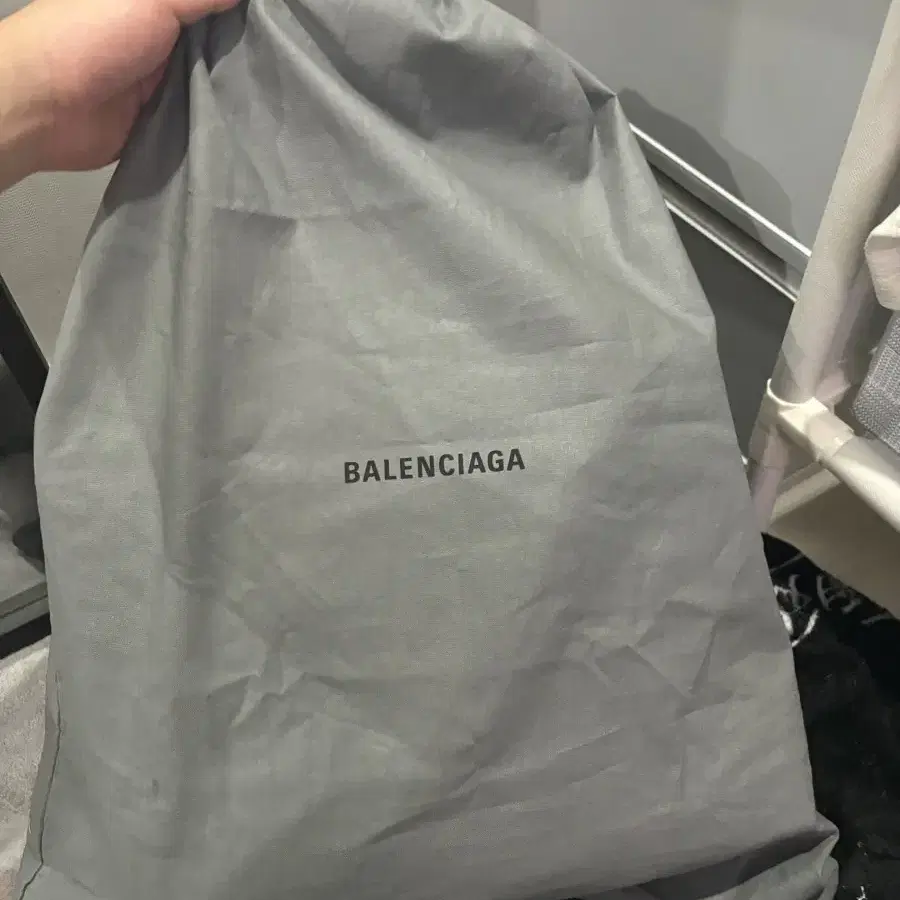 발렌시아가 (BALENCIAGA) 듀티프리백