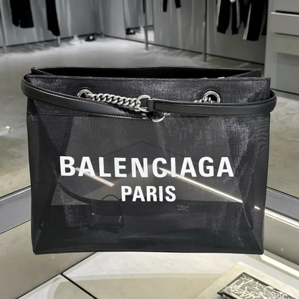 발렌시아가 (BALENCIAGA) 듀티프리백