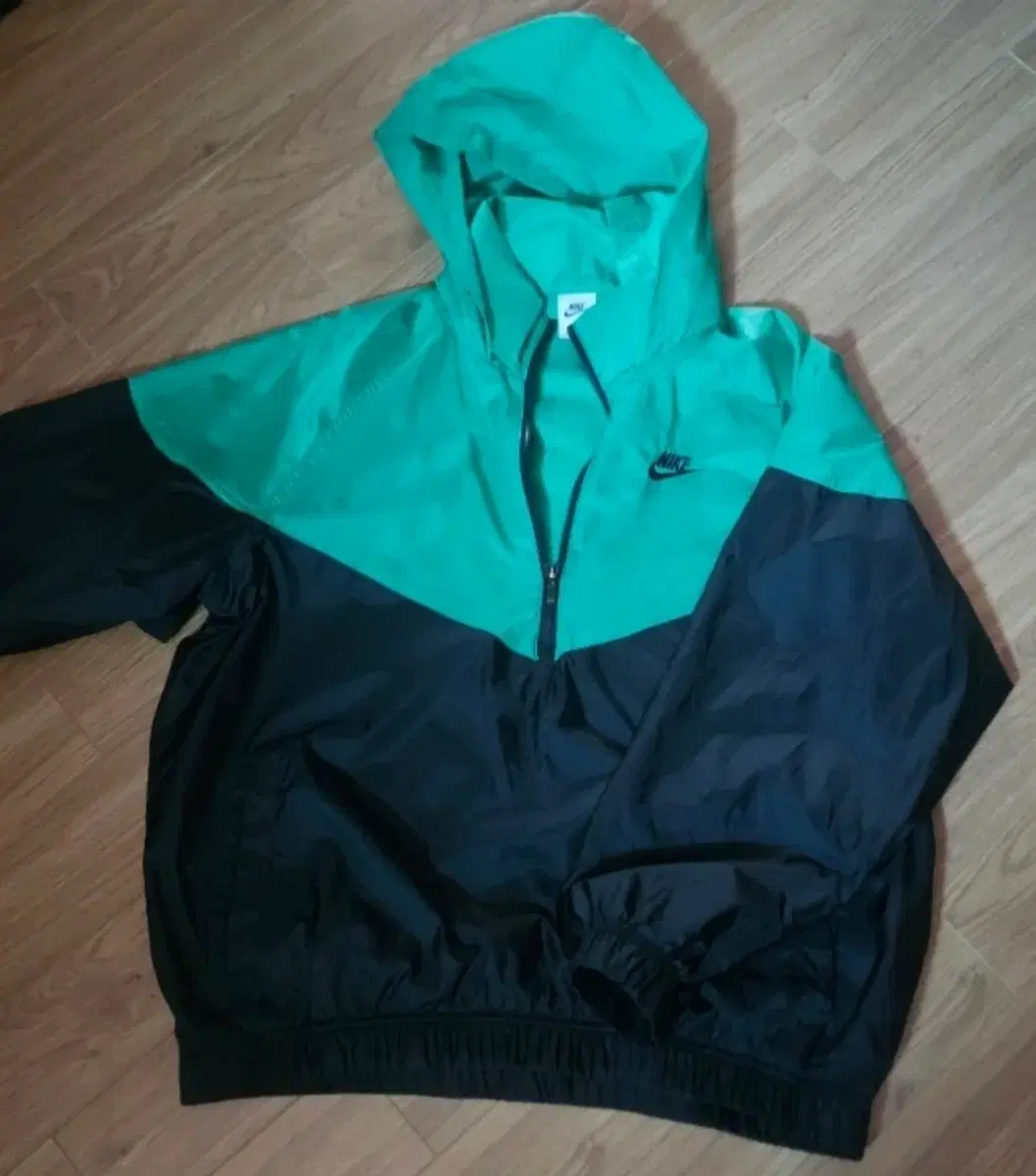 Nike Genuine Anorak L (100) sells