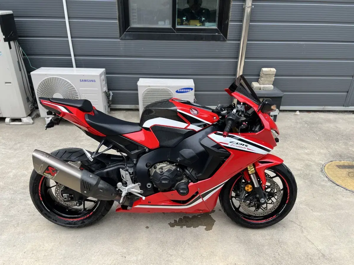 19년식 혼다 CBR 1000RR 레드 파이어블레이드 판매