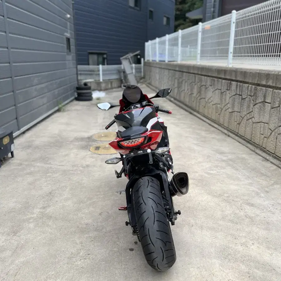 19년식 혼다 CBR 1000RR 레드 파이어블레이드 판매