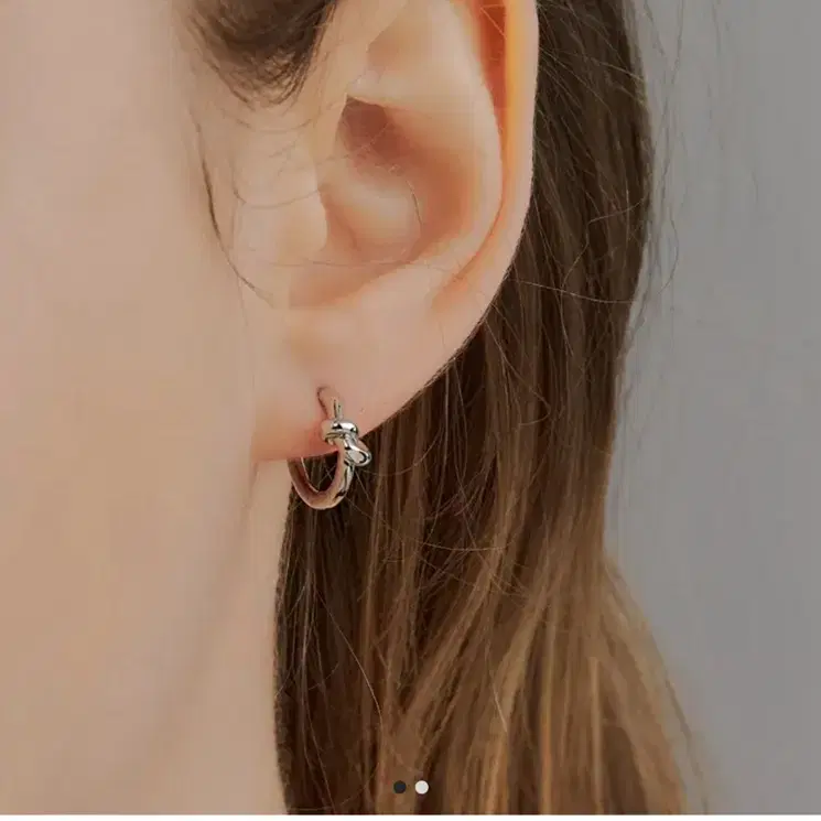 hei(헤이)  knot one-touch earring