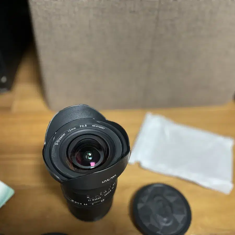 라오와 12mm f2.8 zero-d 소니fe마운트