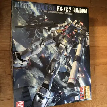 반다이 MG 1/100 RX-78-2 건담 Ver.3.0