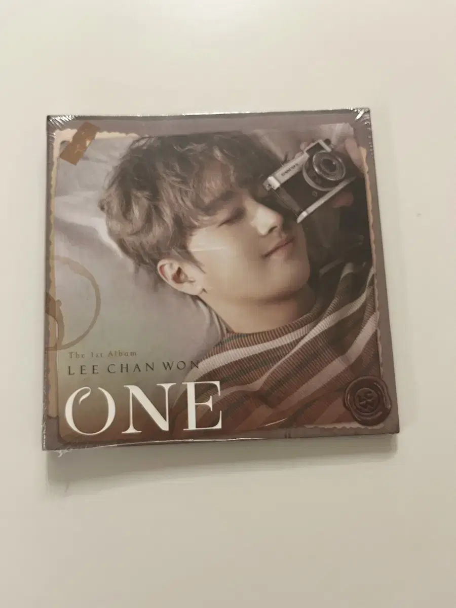 Lee Chanwon album sells it.