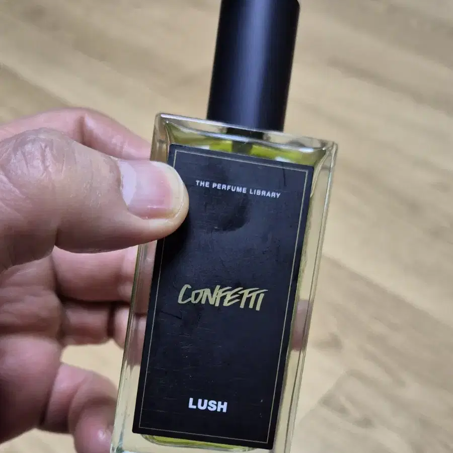 The Perfume Library CONFETT러쉬 100mml 새것