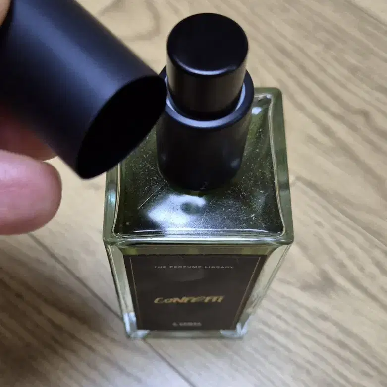 The Perfume Library CONFETT러쉬 100mml 새것