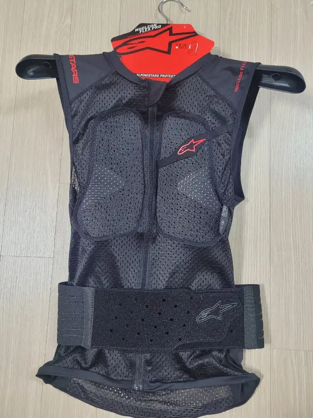 알파인스타 Nucleon Flex Pro Vest 판매합니다