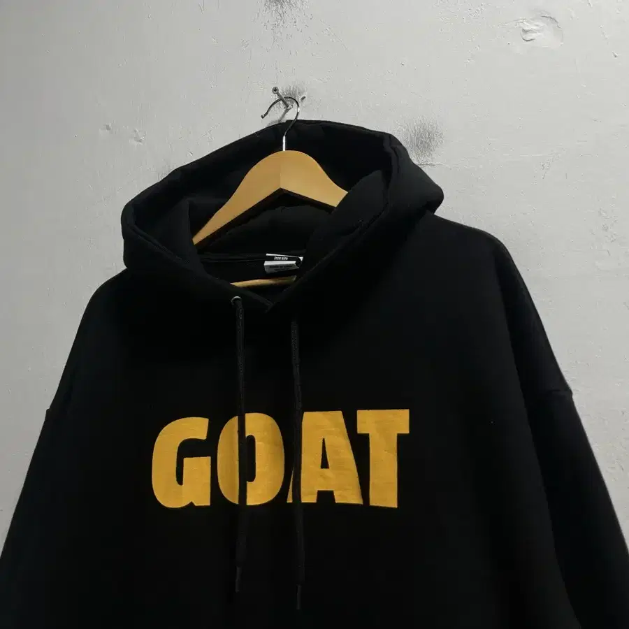 F(100-110)TREATS GOAT 빅로고 헤비웨이트 루즈핏 후드티