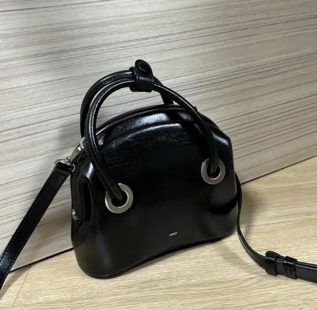 오소이 CIRCLE MINI [WASHED BLACK]