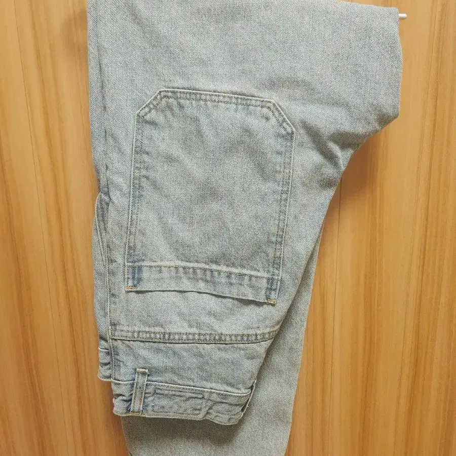 xs)아트이프액츠 one tuck curve denim