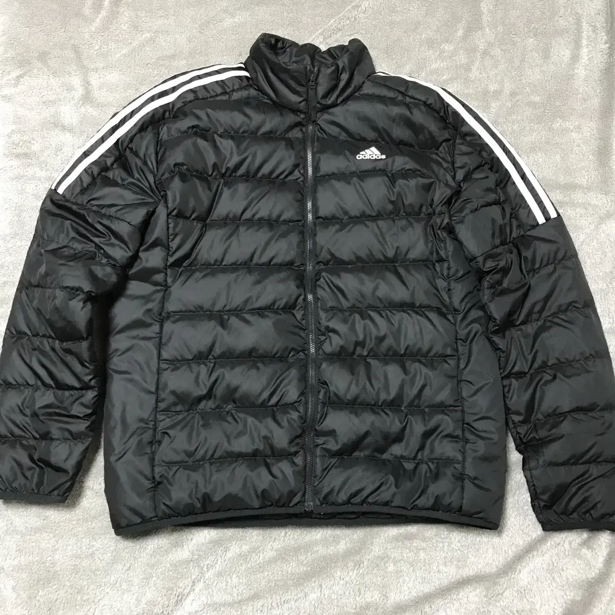 adidas Lightweight PaddingSize 2XL