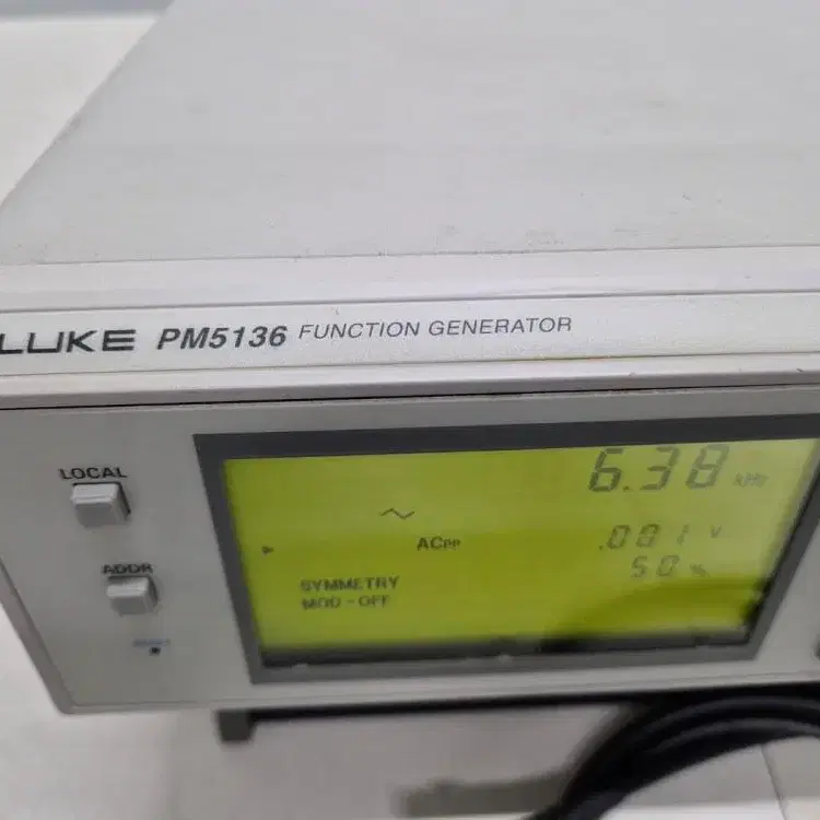 FLUKE PM5136 Function Generator