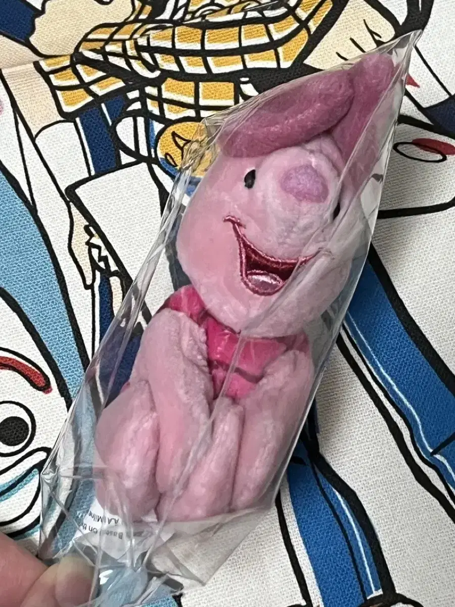 [NEW] Disney Genuine Winnie the Pooh Piglet doll Magnet