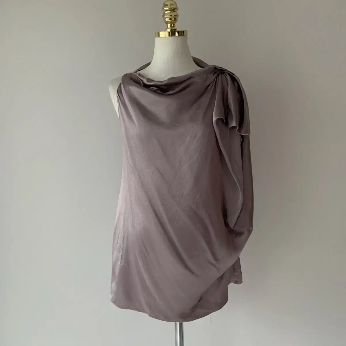 55 Lanvin Paris 100% silk blouse