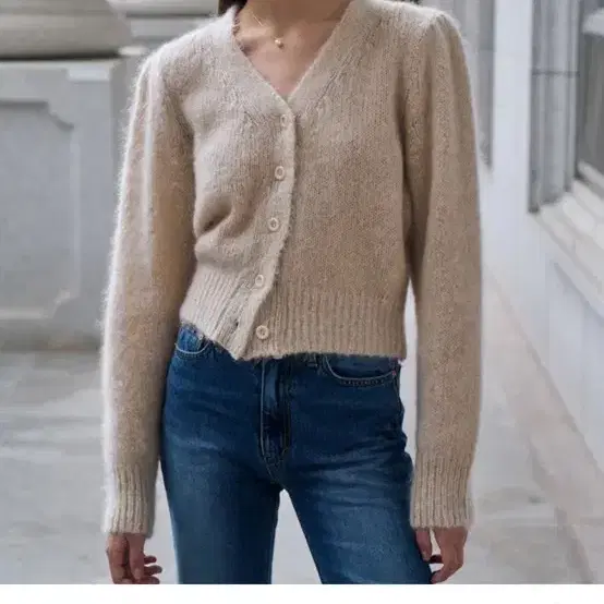 안젤라비안코 Amur Knit Cardigan_Beige 판매해요