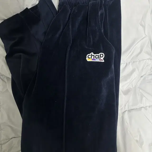 찹찹 Velour Track Pants(Navy) 벨벳 트랙 팬츠 네이비