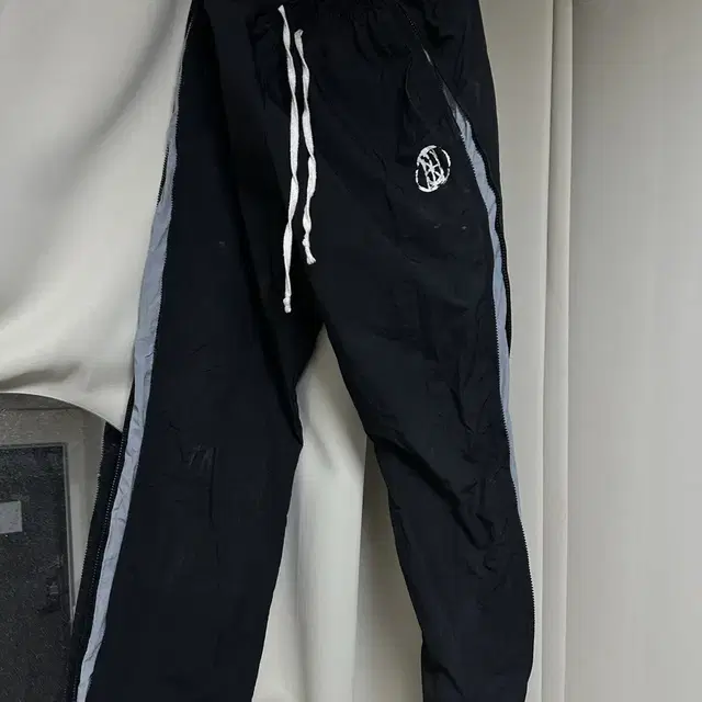 낫포너드 Zipper Nylon Pants 나일론 팬츠