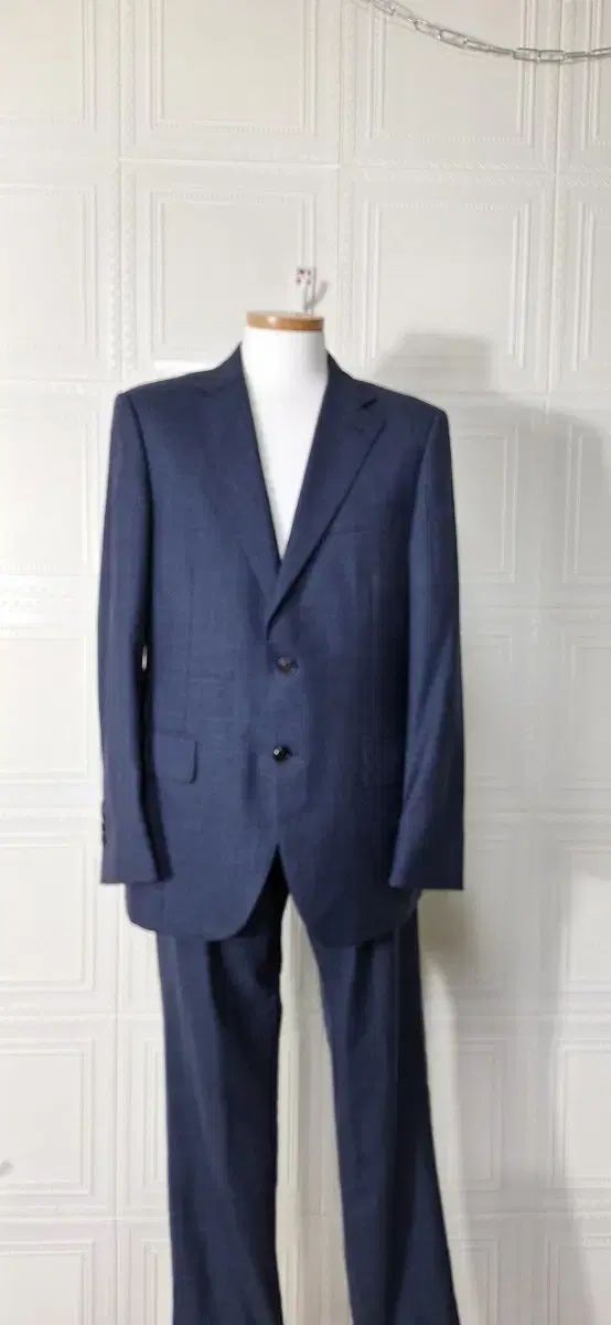 100 Dax Suits/Formal Suits 100 Suits 100 Suits 100 Suits