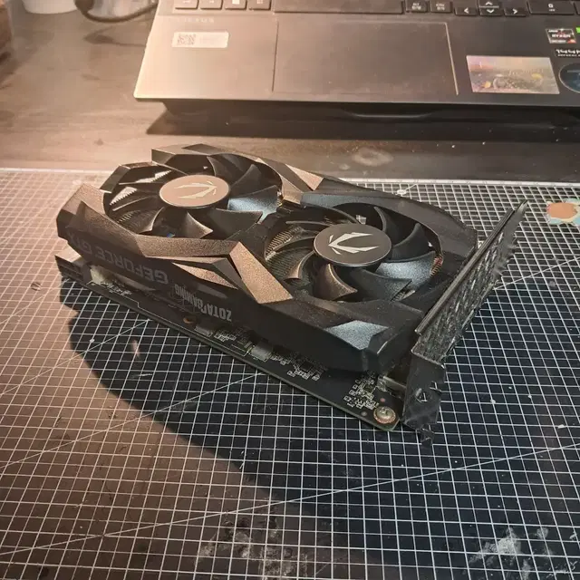 ZOTAC GTX 1660ti 6GB 그래픽카드 팝니다