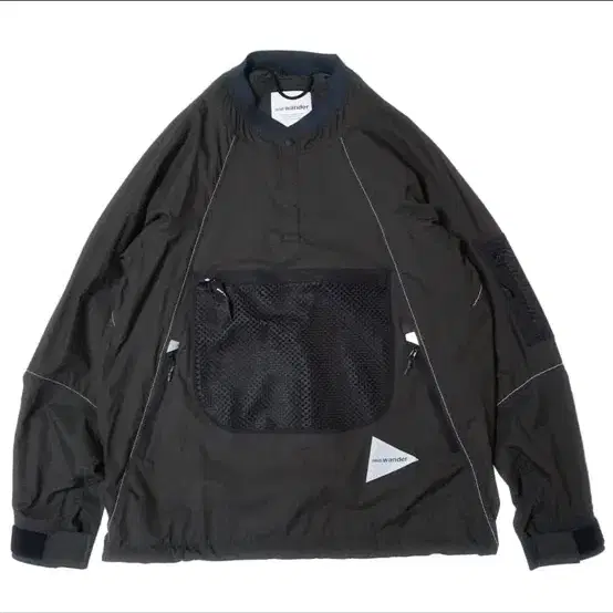 And wander breath rip pullover jacket