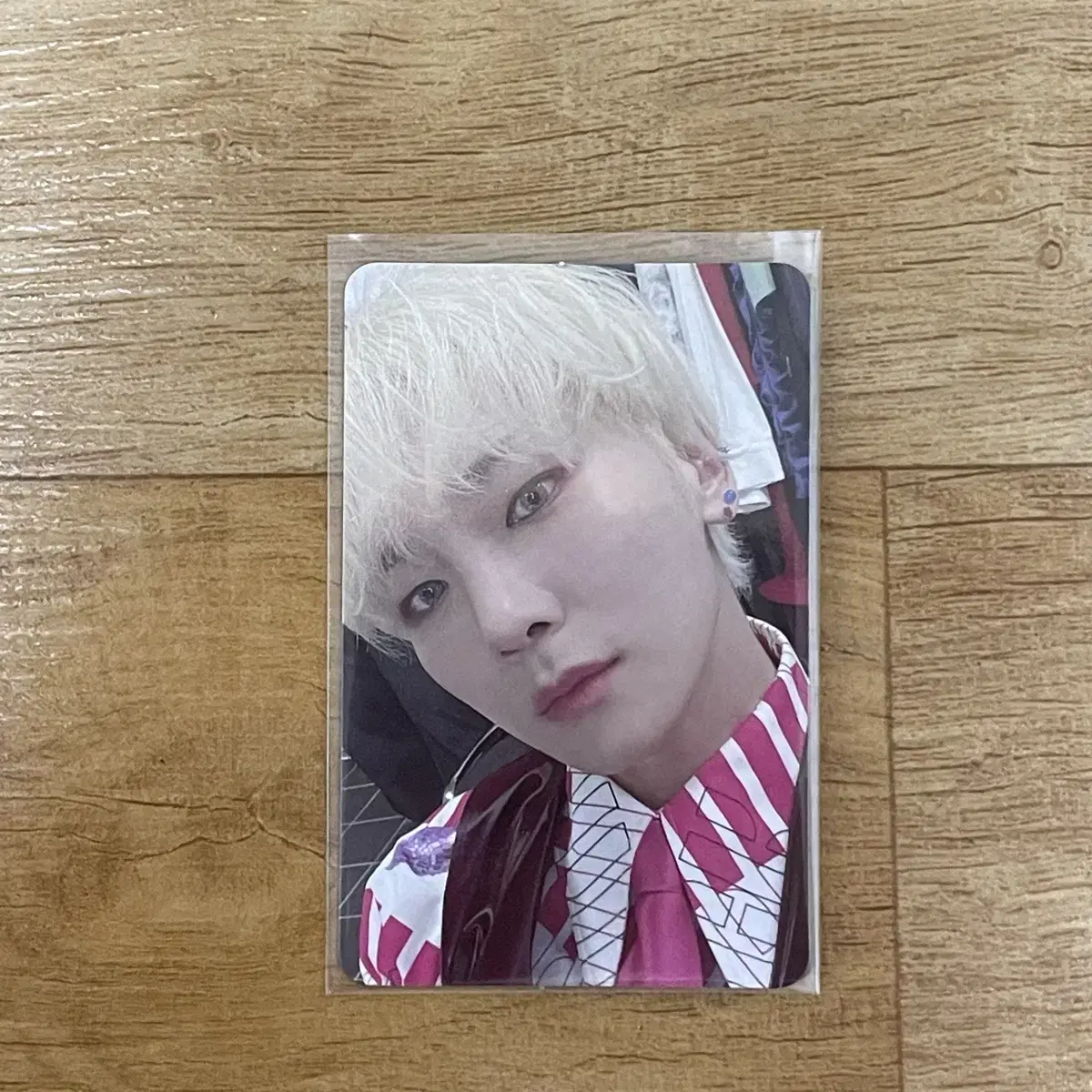 Key BAD LOVE Photocard