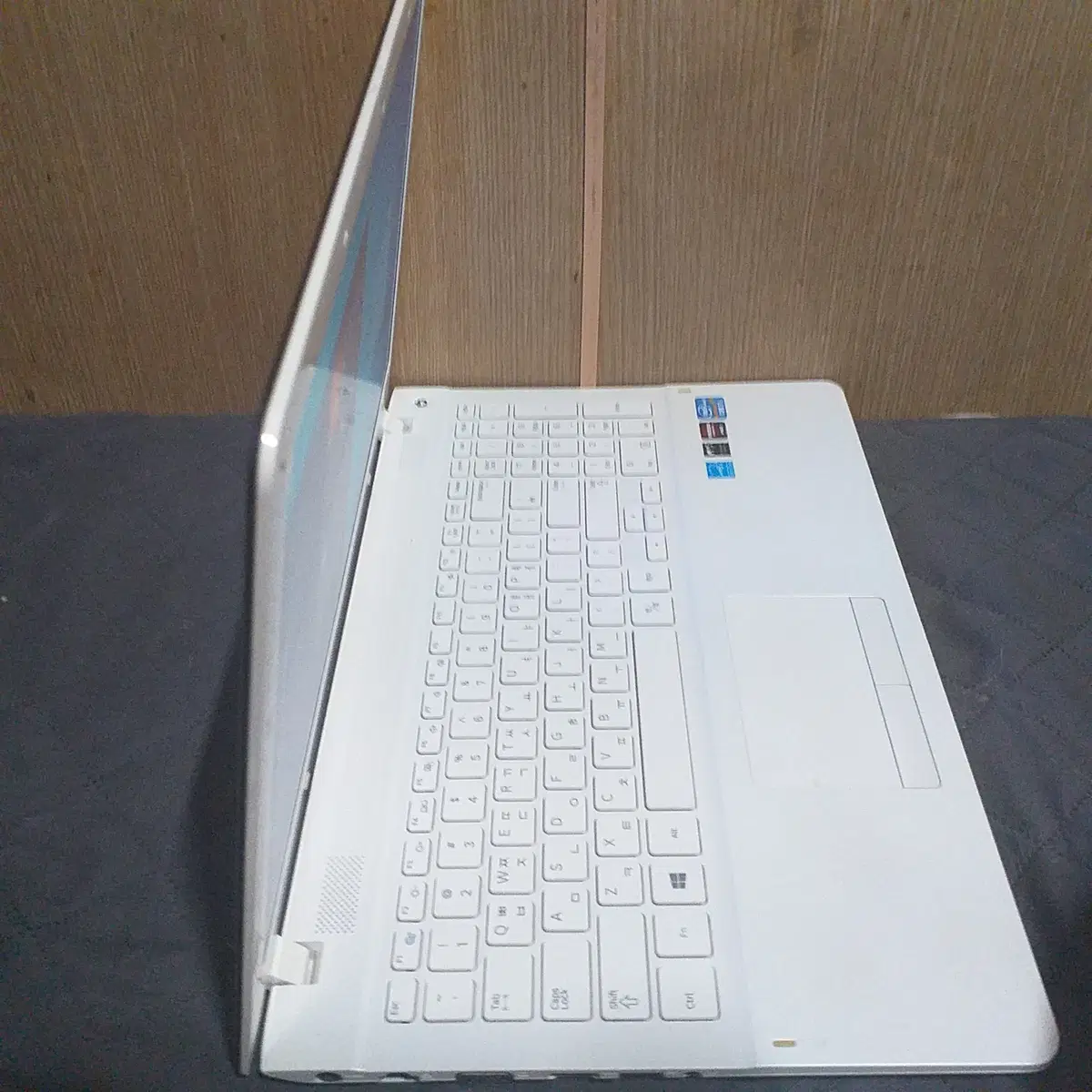 삼성 NT370R5E  i5-3230  15인치 노트북입니다