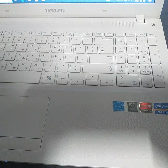 삼성 NT370R5E  i5-3230  15인치 노트북입니다