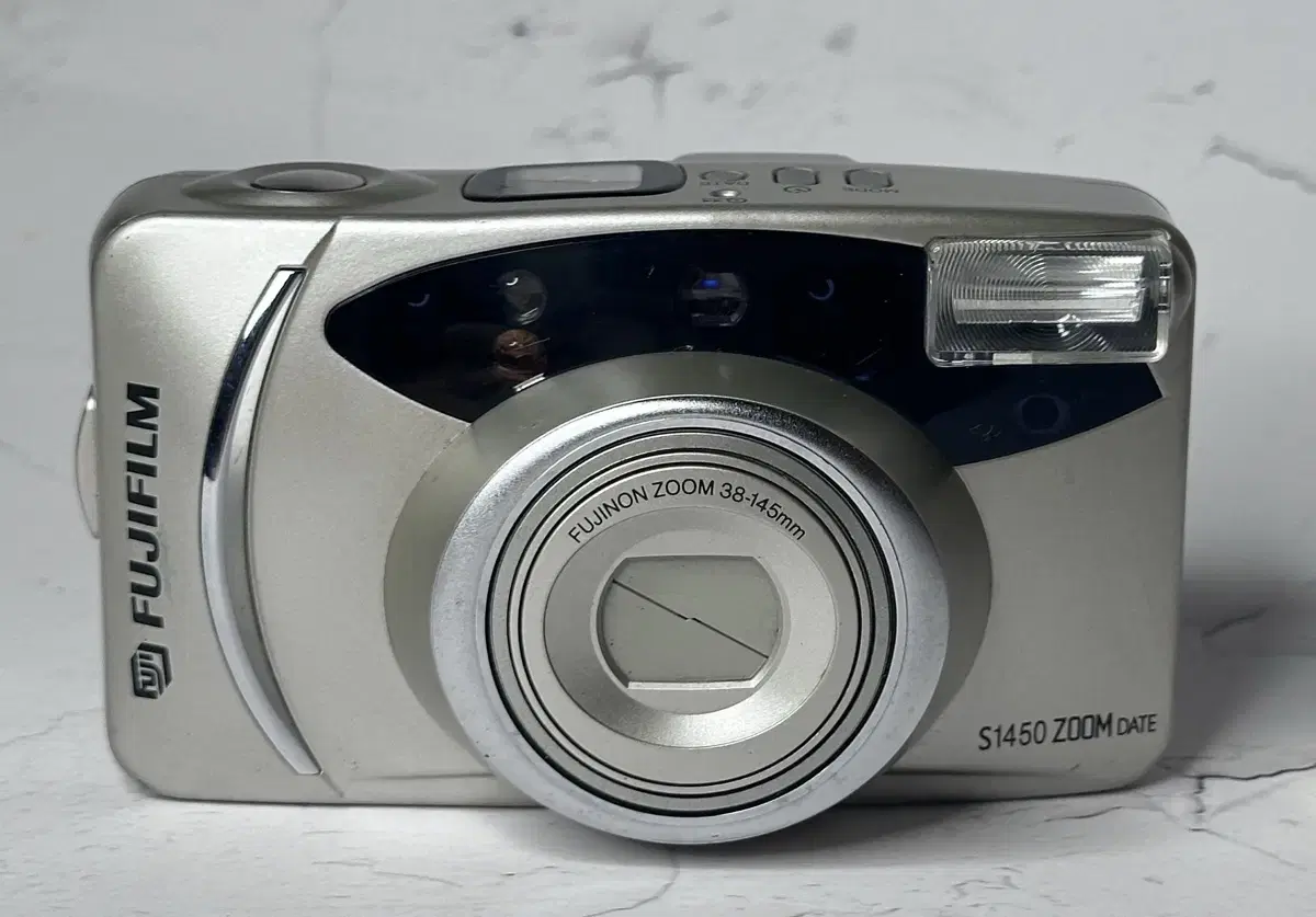 Film camera (rare model) FUJIFILM S1450 zoom date