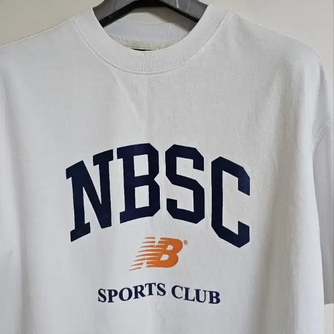 뉴발란스 NBSC 스포츠클럽 반팔 k157