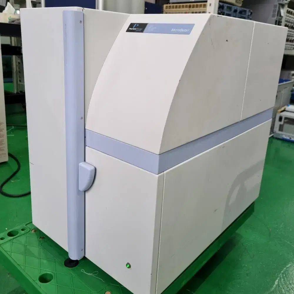 PERKIN ELMER 2450 마이크로플레이트 카운터