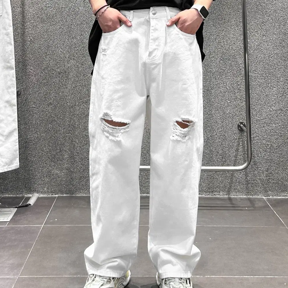 28-34 White Damaged Overdyed Denim