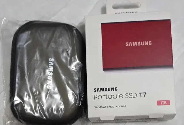 삼성 외장 SSD T7 + 케이스 새제품