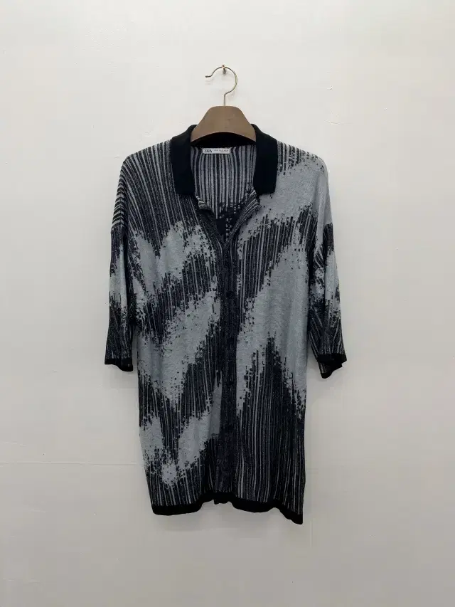 215 ZARA Zara Short-sleeved shirt (M 40)