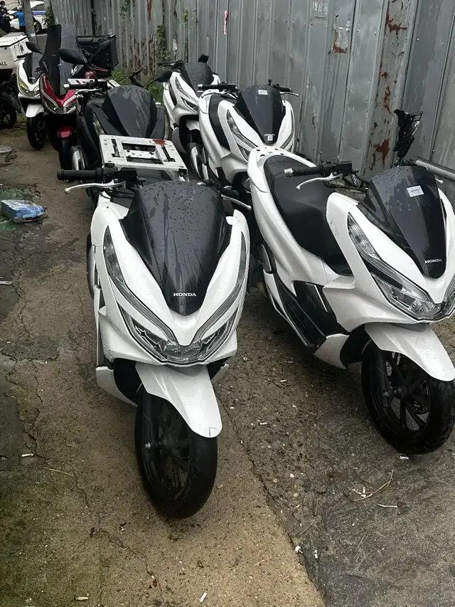 2020년식 pcx125 3만키로 1대셋팅전  급매합니다