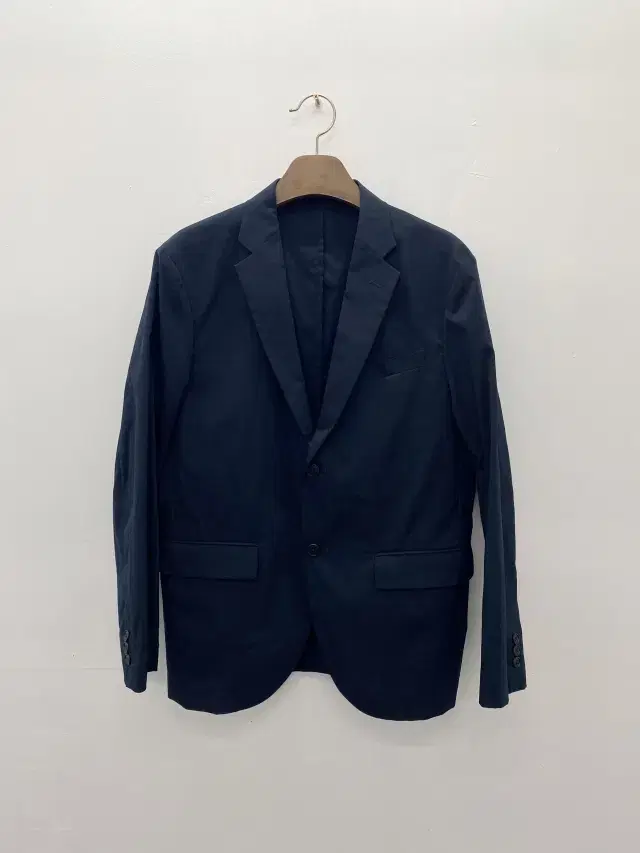 232 UNIQLO Uniqlo Jacket (M)